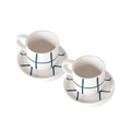 Vooraanzicht espresso kop en schotel in wit met groen raster op een witte achtergrond.