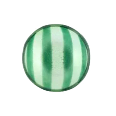 Bovenaanzicht glazen schaaltje met groene strepen op een witte achtergrond.