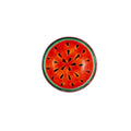 Bovenaanzicht glazen schaaltje in rood en groen met watermeloenpatroon op een witte achtergrond.